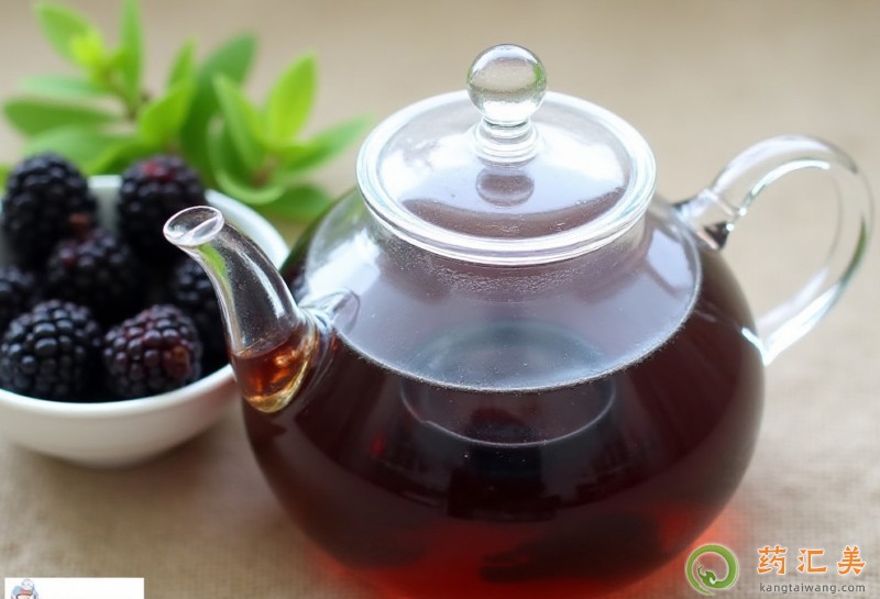 桑葚干泡水喝有什么好處 桑葚干泡水喝有什么好處